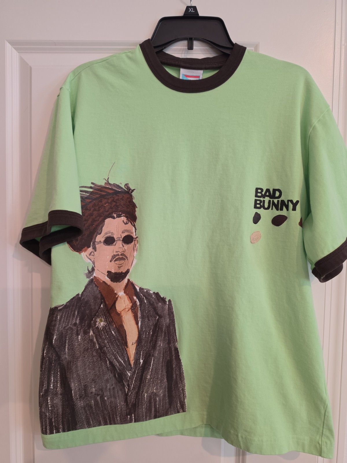 Bad Bunny Residencia En el Choli Graphic T-Shirt Mint Green Brown Trim L