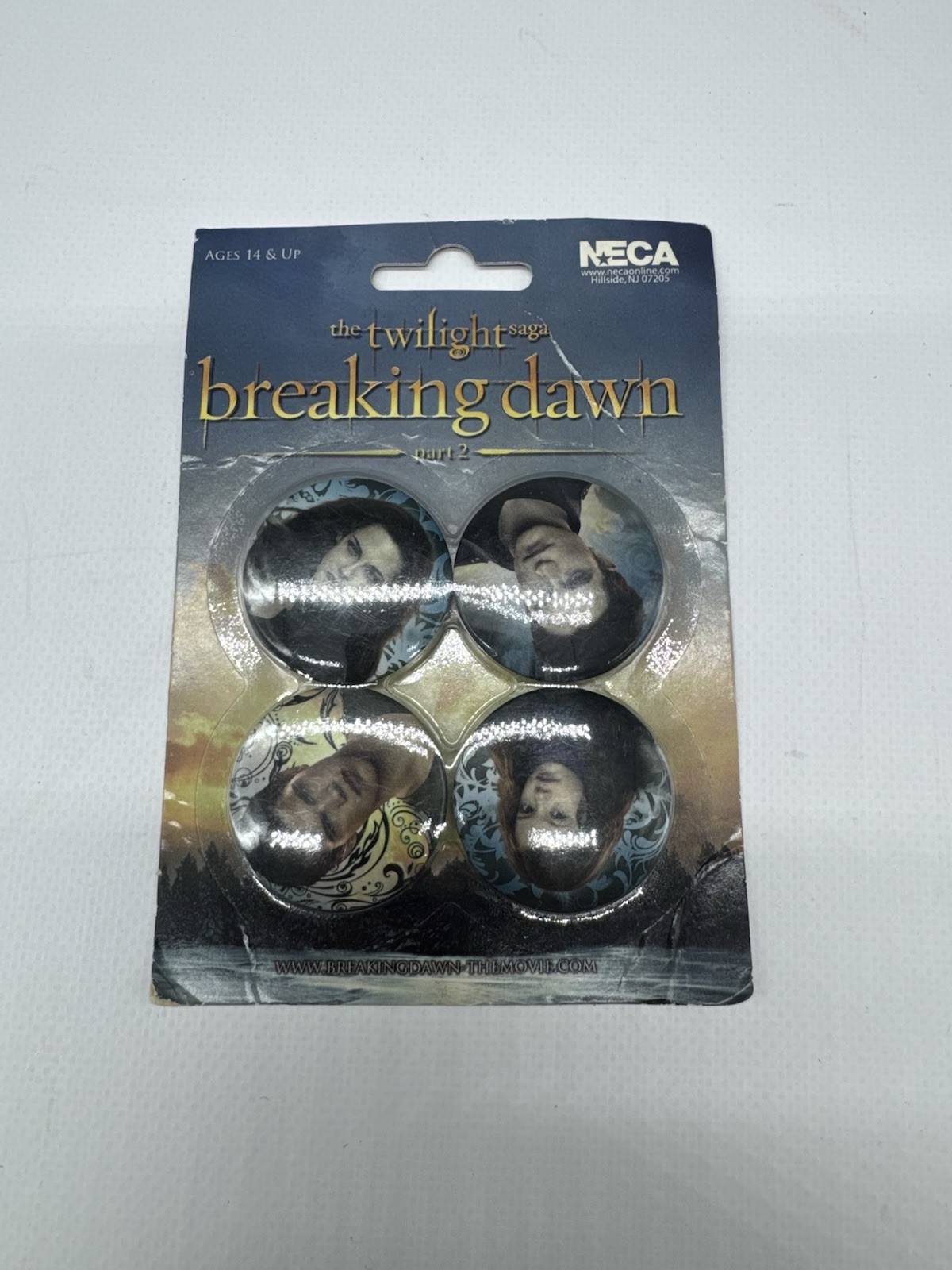 The Twilight Saga Breaking Dawn Part 2 Neca Button Pin