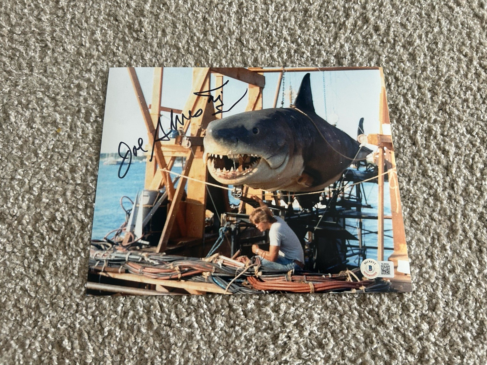 JOE ALVES Signed Autograph 8×10 Photo COOL JAWS BAS BECKETT B
