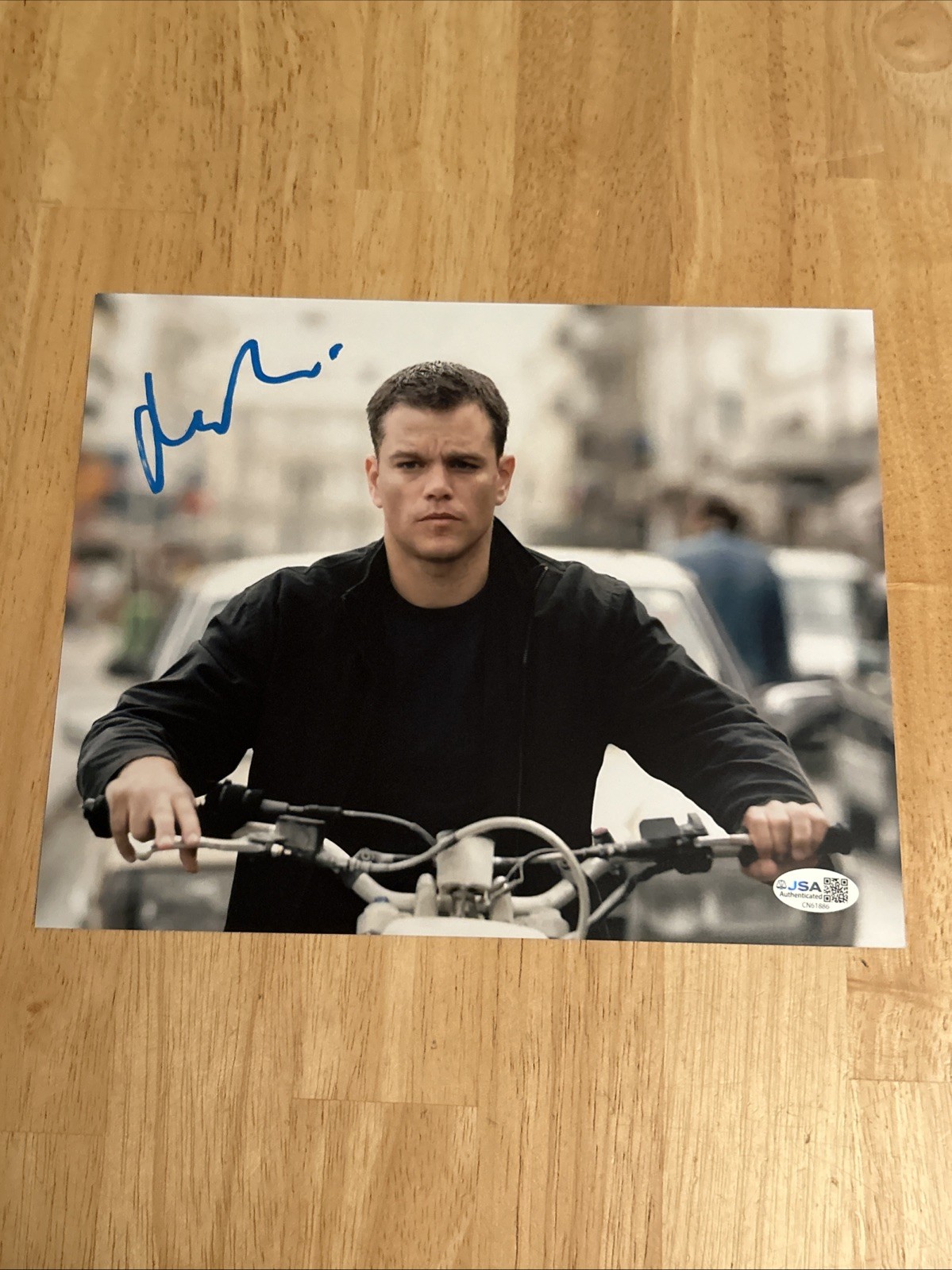 Matt Damon Actor Hollywood Legend Autographed 8×10 Photo JSA Certified