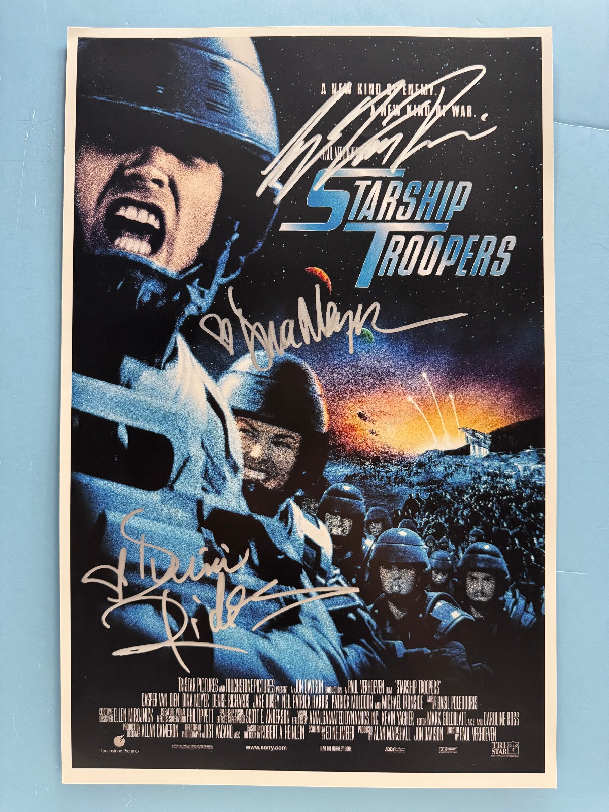 STARSHIP TROOPERS MOVIE POSTER 11×17 SIGNED by 3 AUTHENTICATED wCOA
