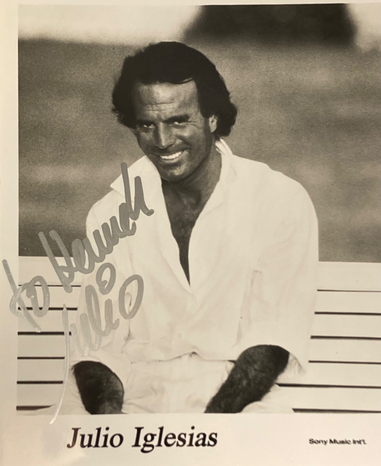 Hand SIGNED Julio Iglesias 8×10 Vintage Sony Promo Photo – Nice Silver Ink