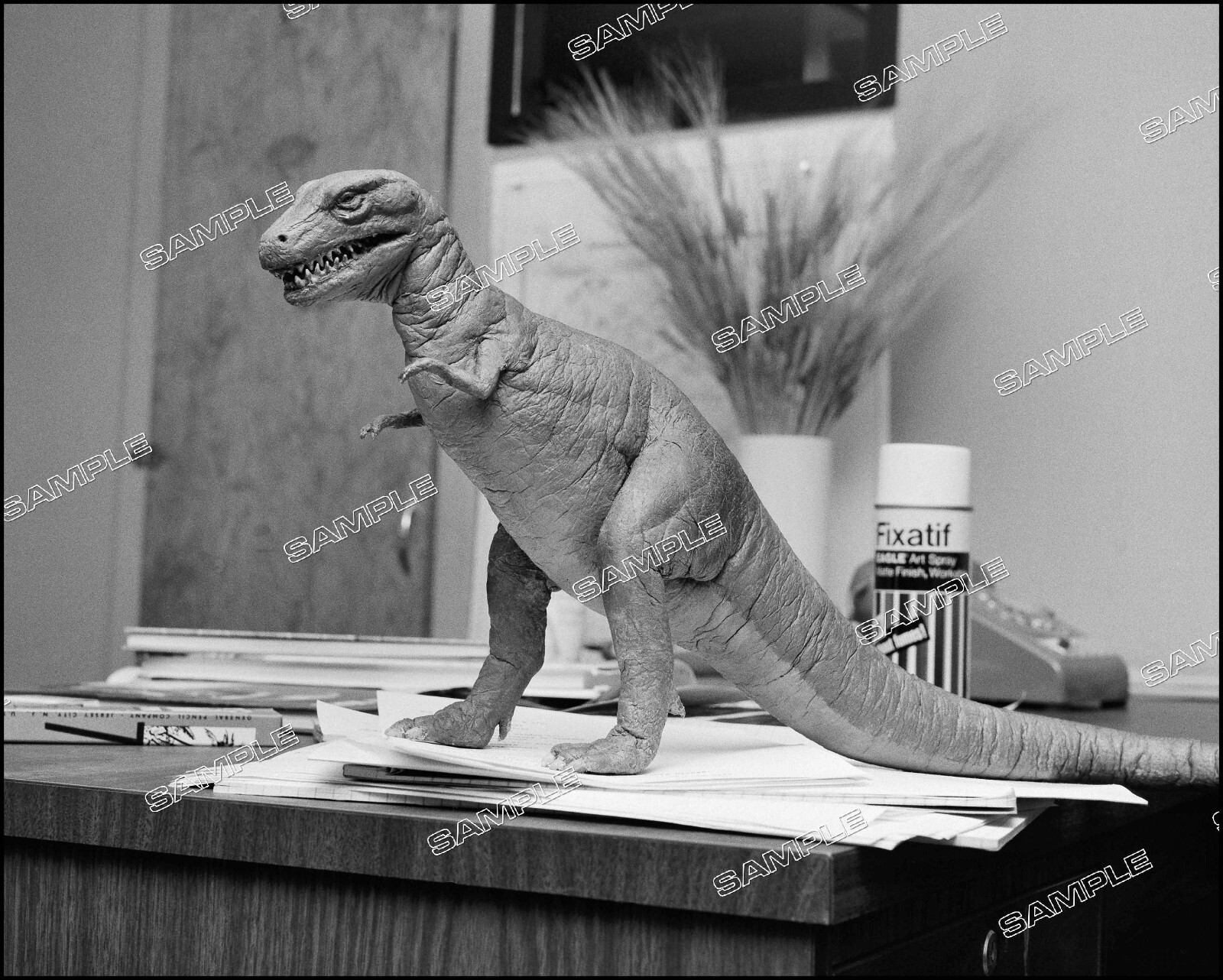 LAND OF THE LOST 8X10 Photo 17 cult classic Krofft Saturday morning kids TV