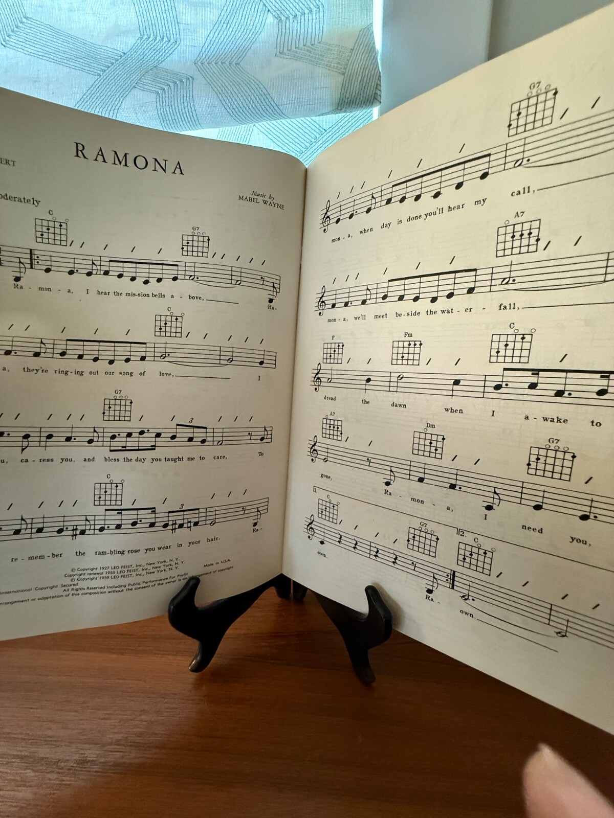 Easy Arrangements for the Guitar Big Notes No. 3 – 1959 Robbins Music