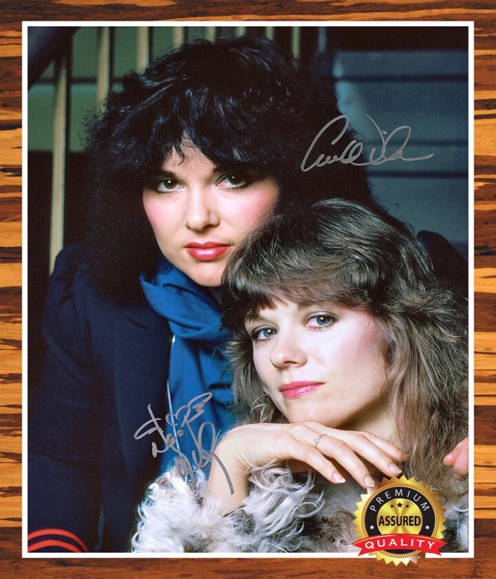 Ann Wilson, Nancy Wilson – Autographed Signed 8 x10 Photo (Heart) Reprint