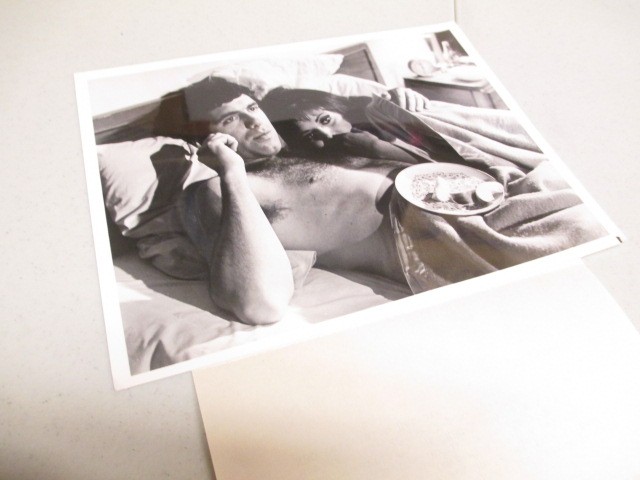 NBC TV show photo 1972 I LOVE MY WIFE Elliott Gould Brenda Vaccaro in bed