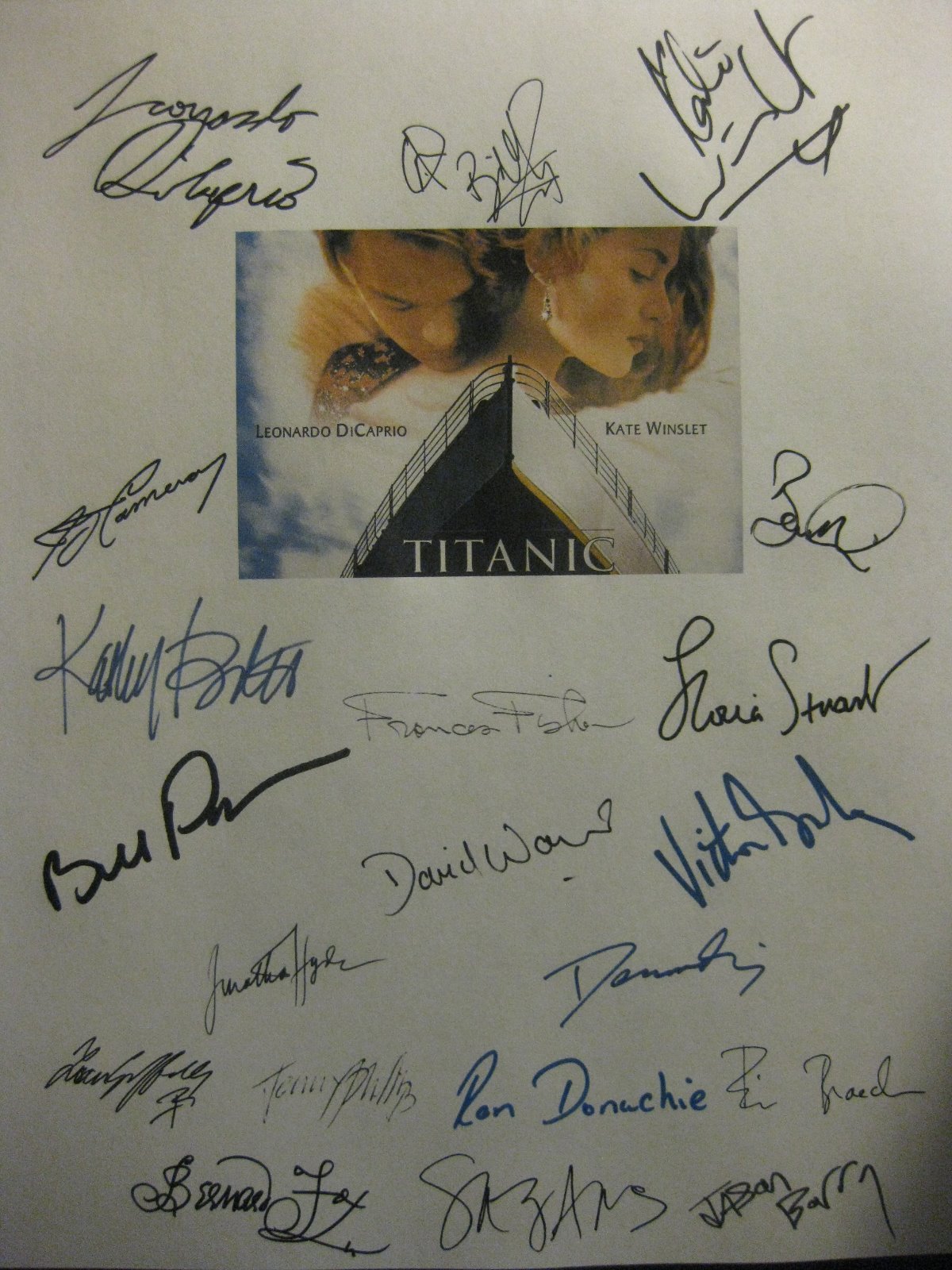 Titanic Signed Film Script X20 Leonardo DiCaprio Kate Winslet Katy Bates reprint