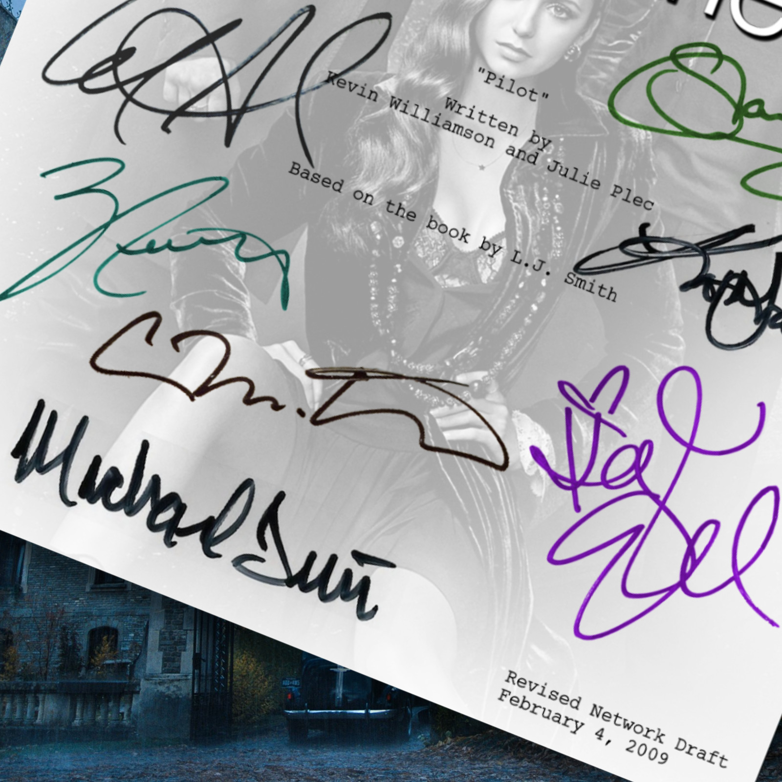 The Vampire Diaries Pilot Script Signe Autograph Reprints TV Memorabilia Horror