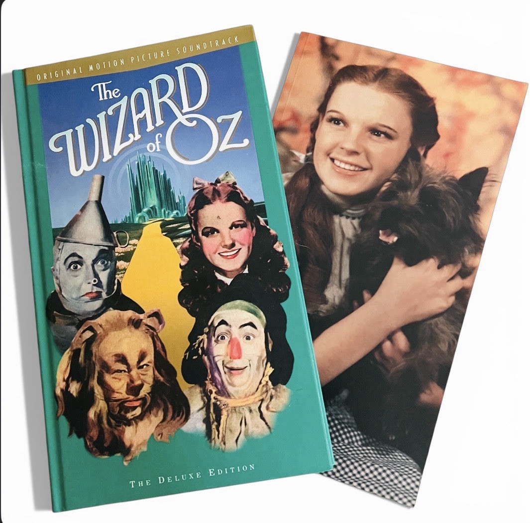 Wizard Of Oz Deluxe Edition Soundtrack And Book 2 CD SET COLLECTIBLE