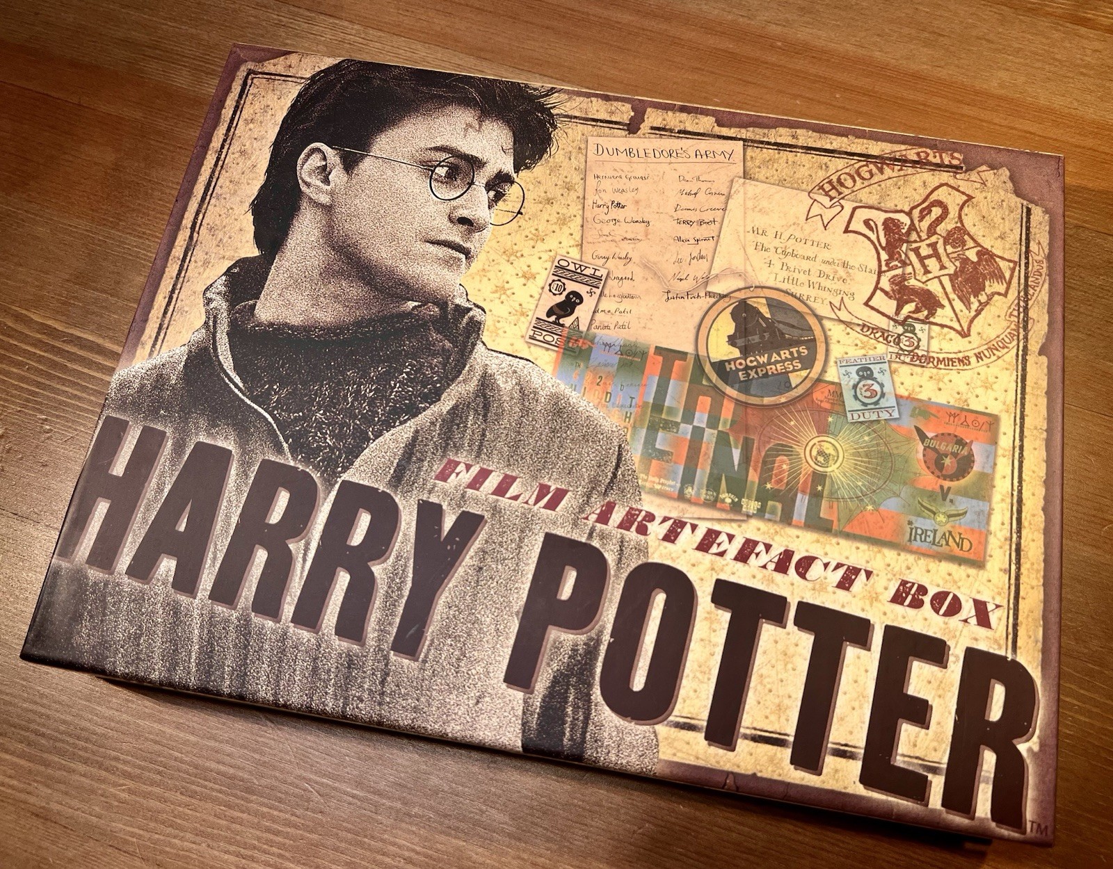 The Noble Collection Harry Potter Memorabilia: Harry Potter Film Artifact Box