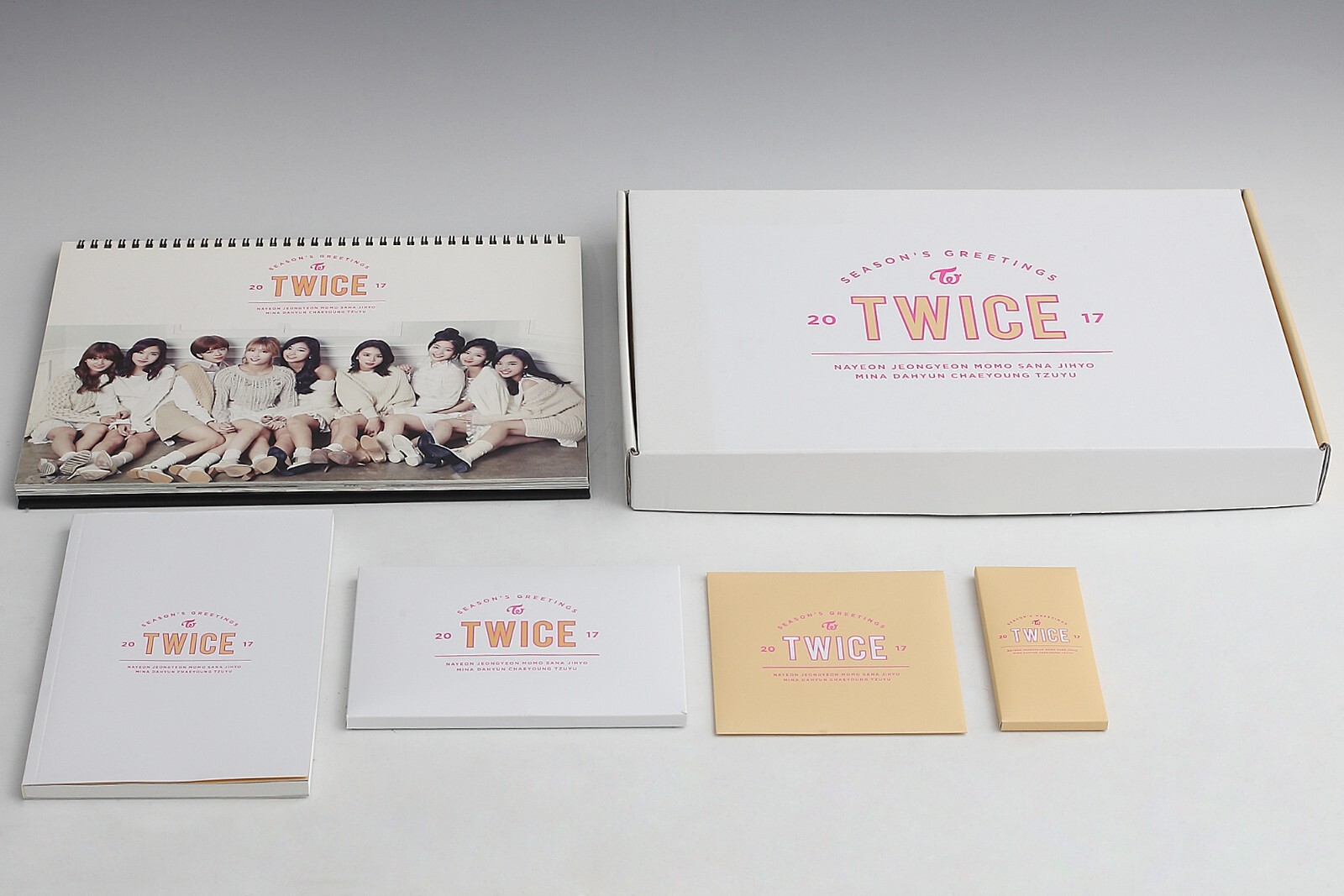 JYP Entertainment Official Kpop TWICE 2017 Season’s Greetings Boxset Opened