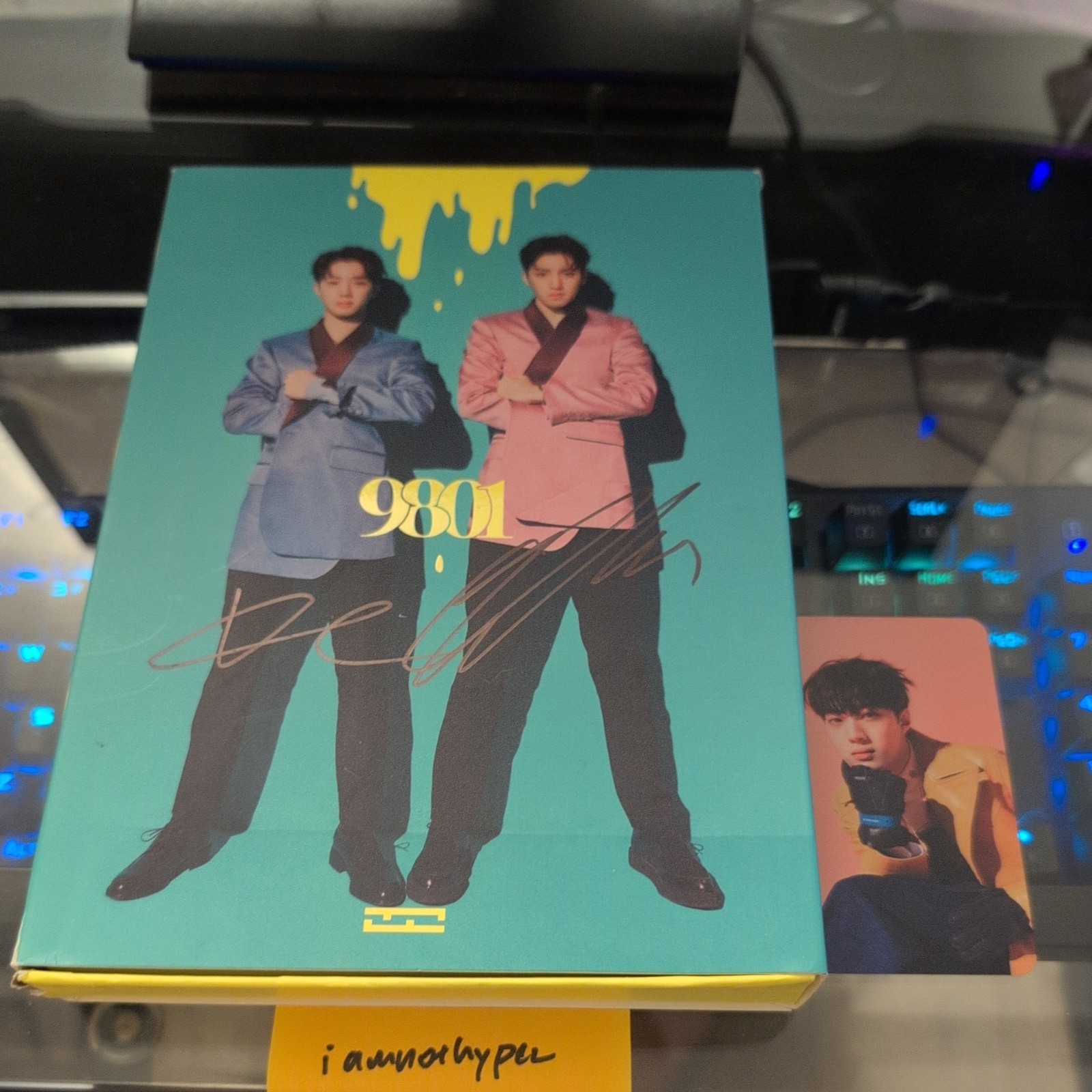 Signed 9801 Wooseok (Pentagon) X Kuanlin (Wanna One) Album