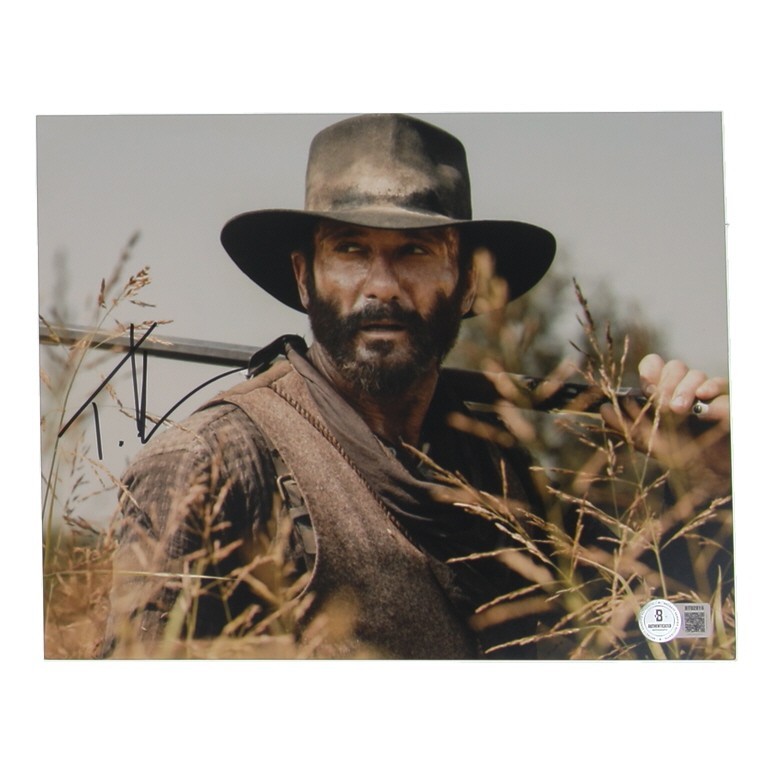 Tim McGraw Signed “Yellowstone 1883” 8×10 Photo (Beckett)