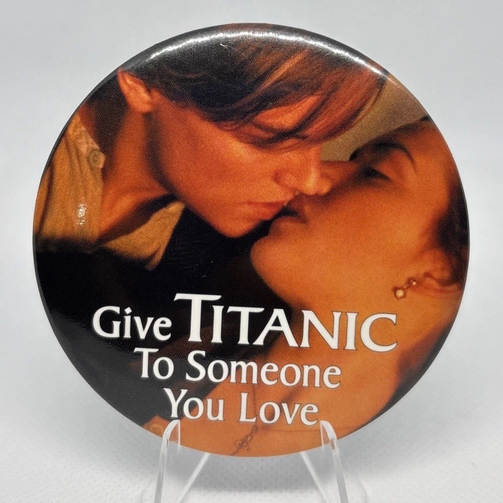 Titanic Movie VHS DVD Promo Movie Pinback Button VTG Late 90’s Memorabilia