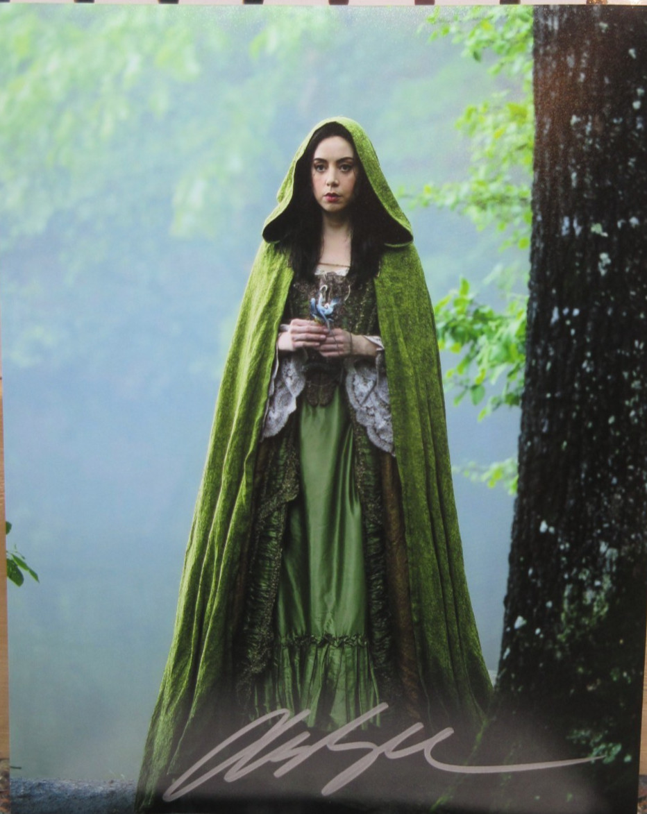 MARVEL AGATHA ALL ALONG AUBREY PLAZA SIGNED 8″ X 10″ PHOTO AUTOGRAPHED W COA