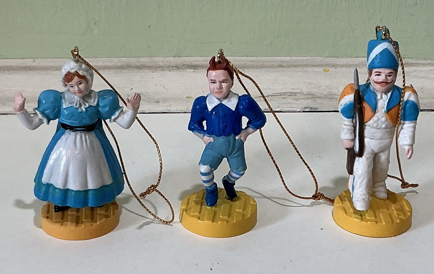 1988 Lot of 3 Wizard of Oz Munchkin Ornaments – Loew’s Ren Turner MGM Presents