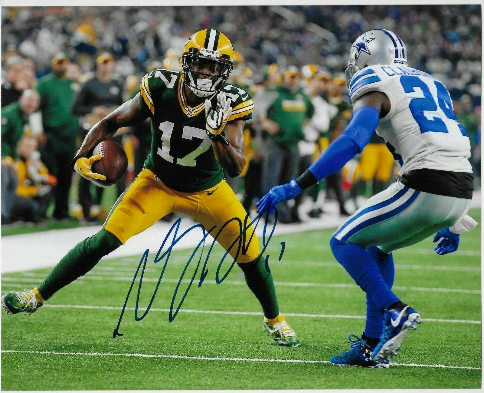 Davante Adams Green Bay Packers Autographed 8 x 10 Glossy Photo Reproduction