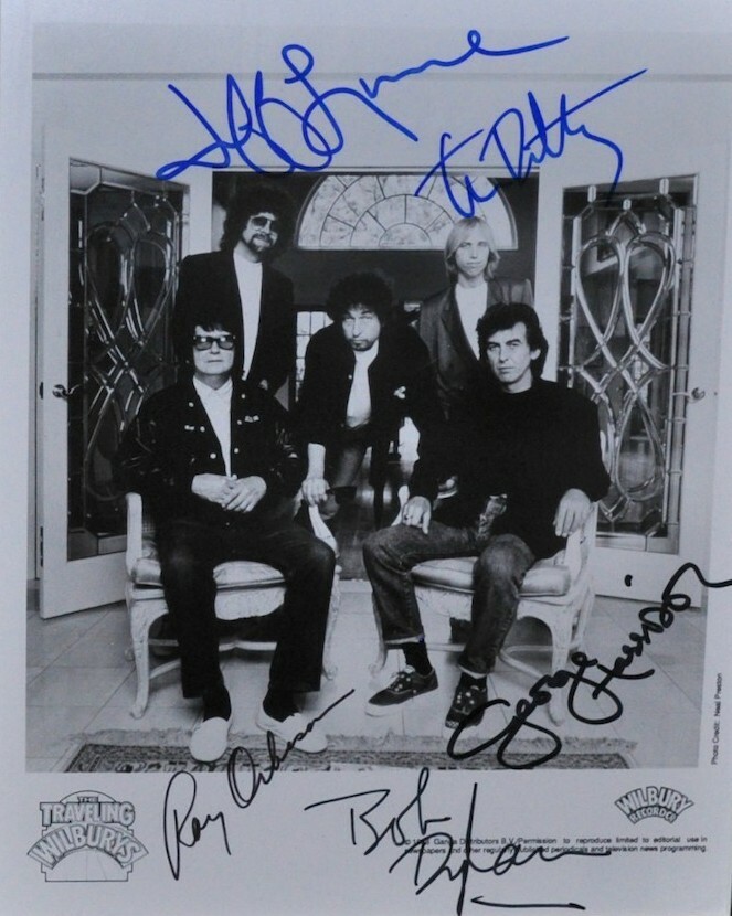 Travelling Wilbury promotional photo Reproduction signature quality photo