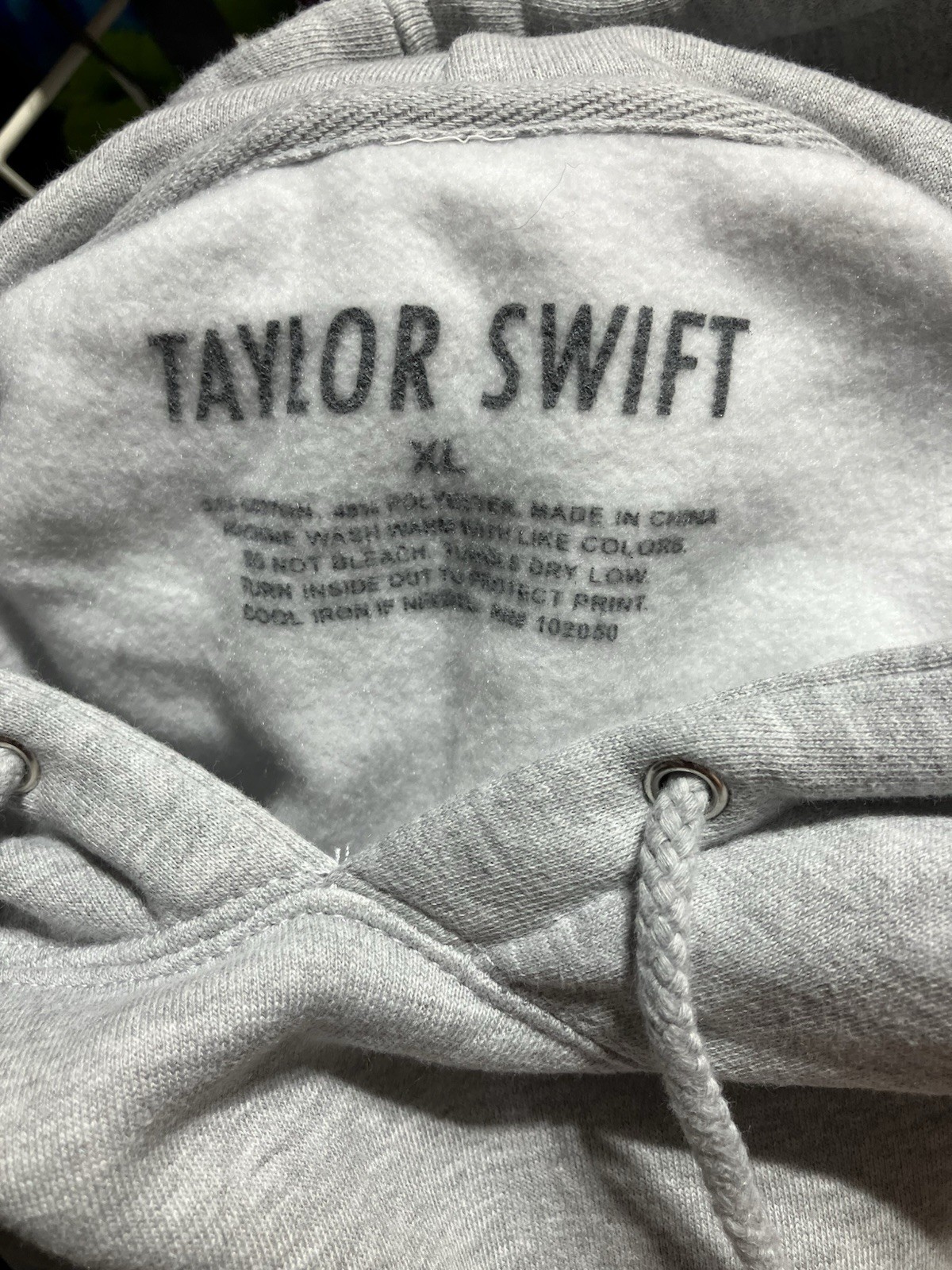 Taylor Swift Red Album Taylor’s Version Hoodie Authentic Gray Size XL