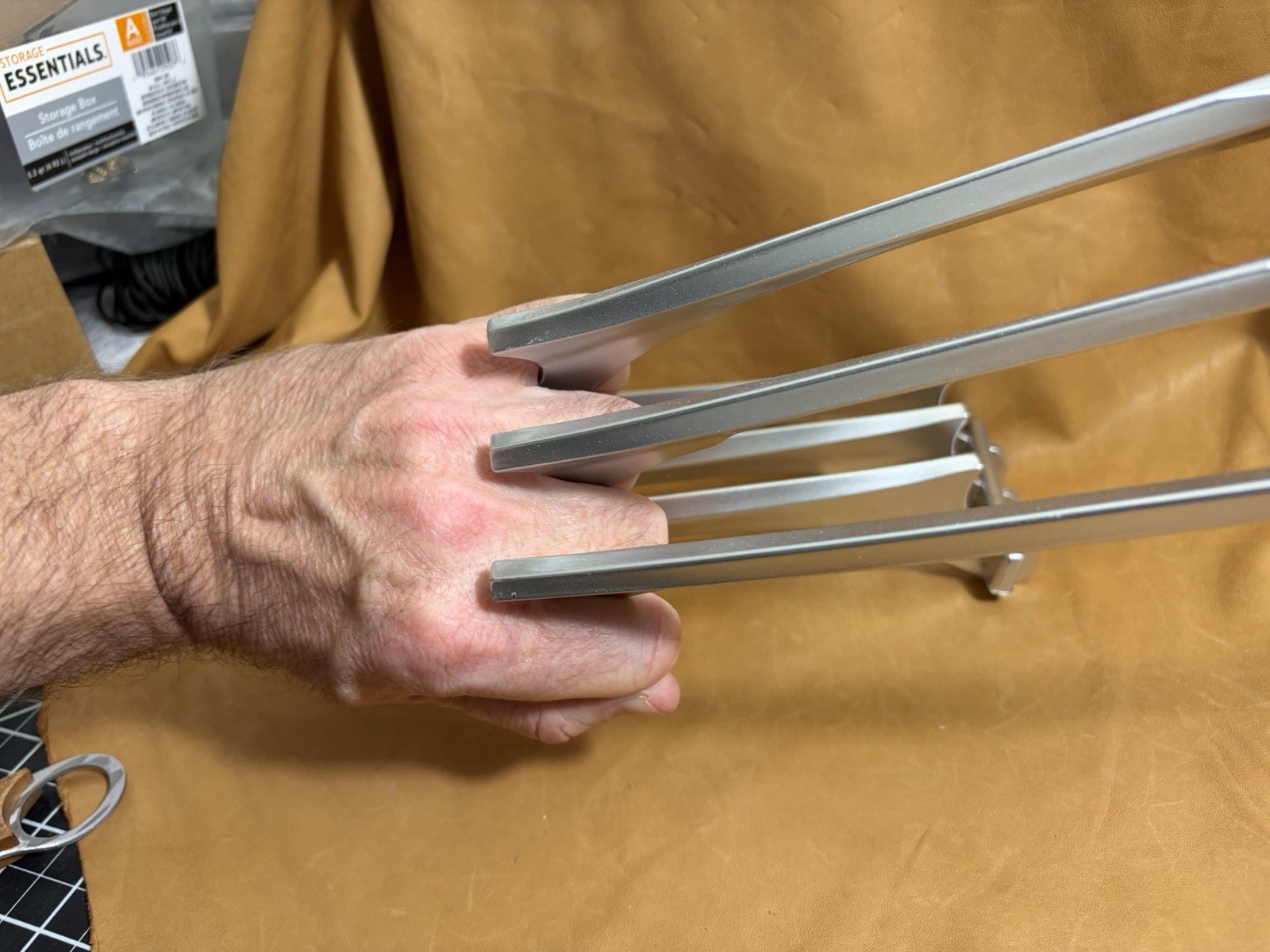 wolverine claws cosplay