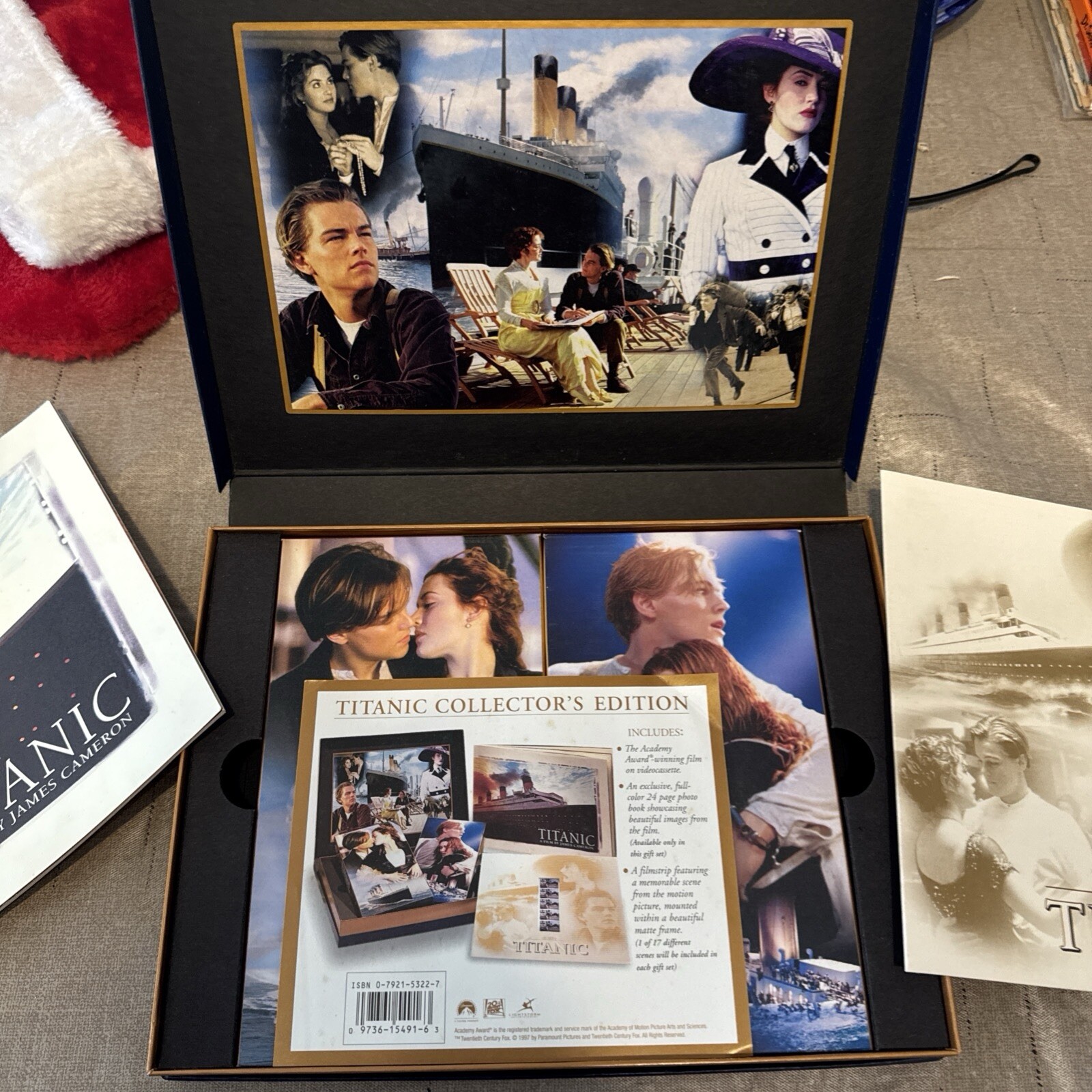 Titanic Collectors Edition / Videocassette, Exclusive Photo, Book Filmstrip 1997