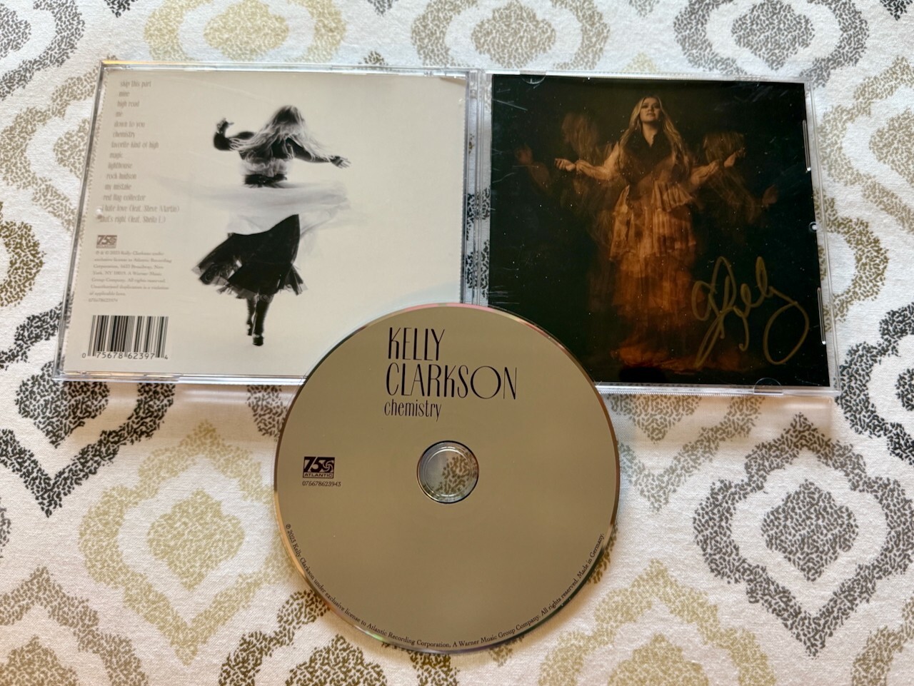 Kelly Clarkson Chemistry Signed Insert Card CD