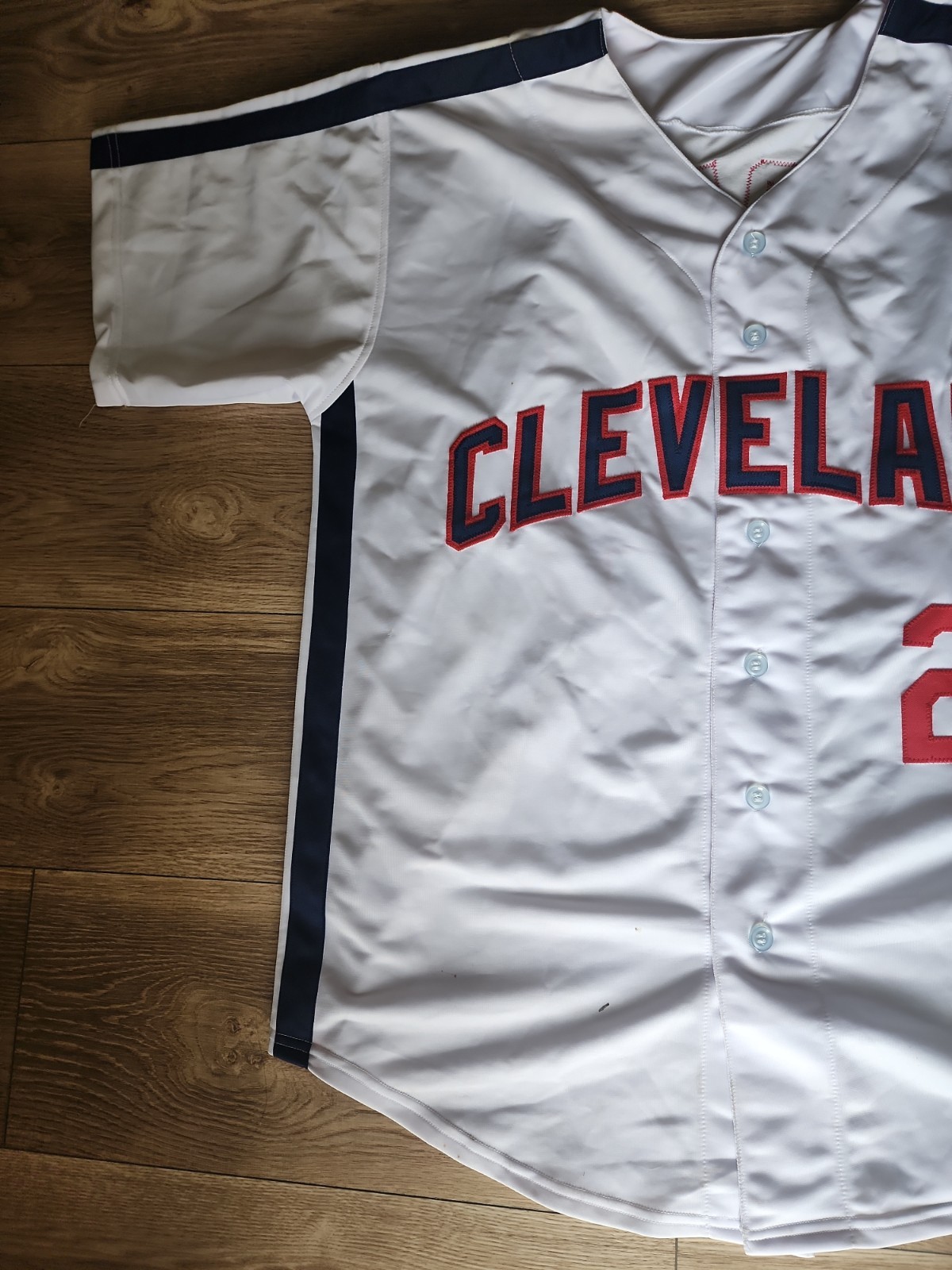 Corbin Bernsen signed Movie “Major League” Indians Jersey Roger Dorn (Beckett)