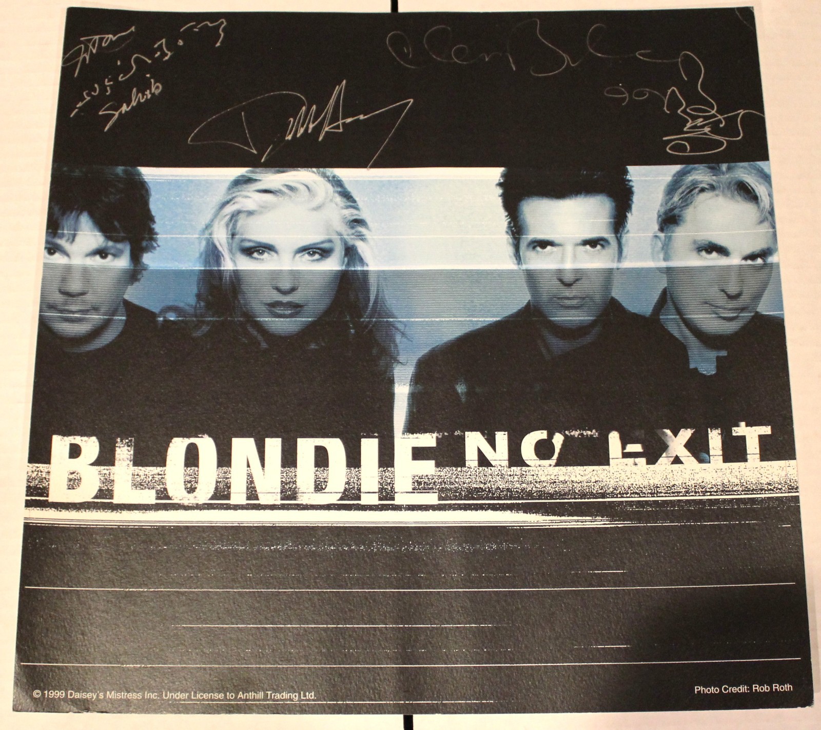 Blondie Signed 14 x 14 Promotion – Beckett Authenticated