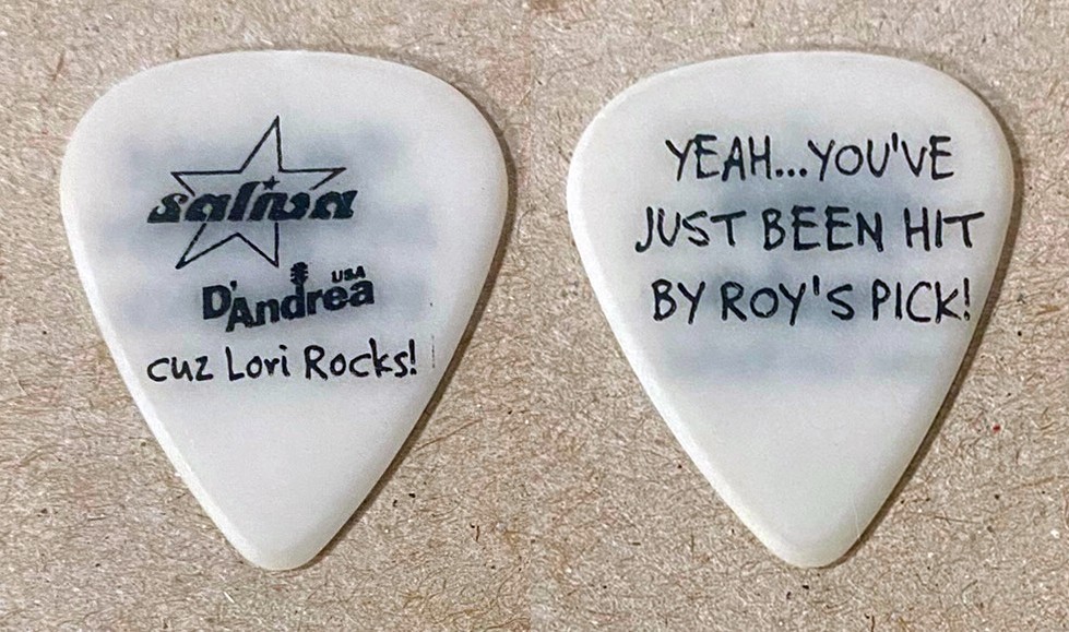 Saliva Roy Guitar Tech White Guitar Pick – 2001 Every 6 Seconds Tour