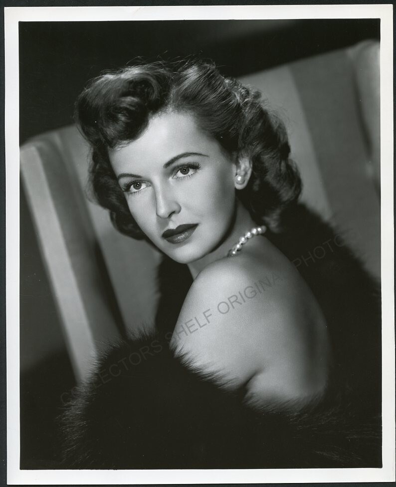FRANCES GIFFORD in VAMPISH PORTRAIT by CARPENTER Original Vintage 1940s Photo