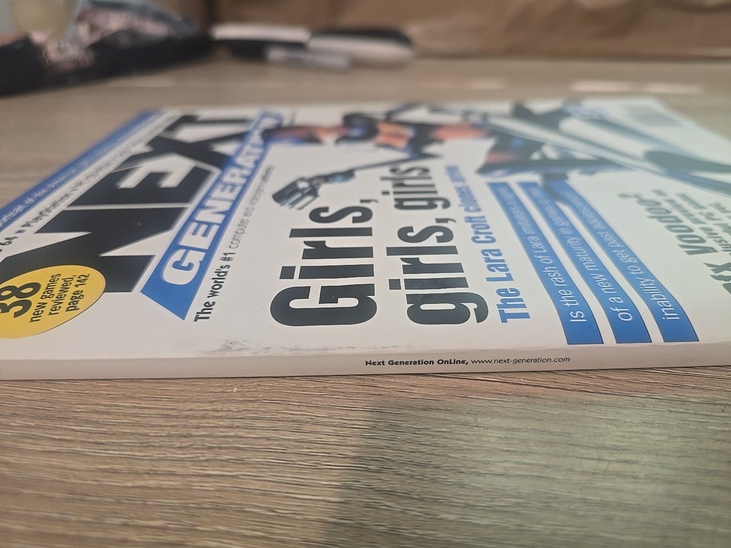 January 1998 Volume Four 37 NEXT GENERATION video game magazine – Lara Croft