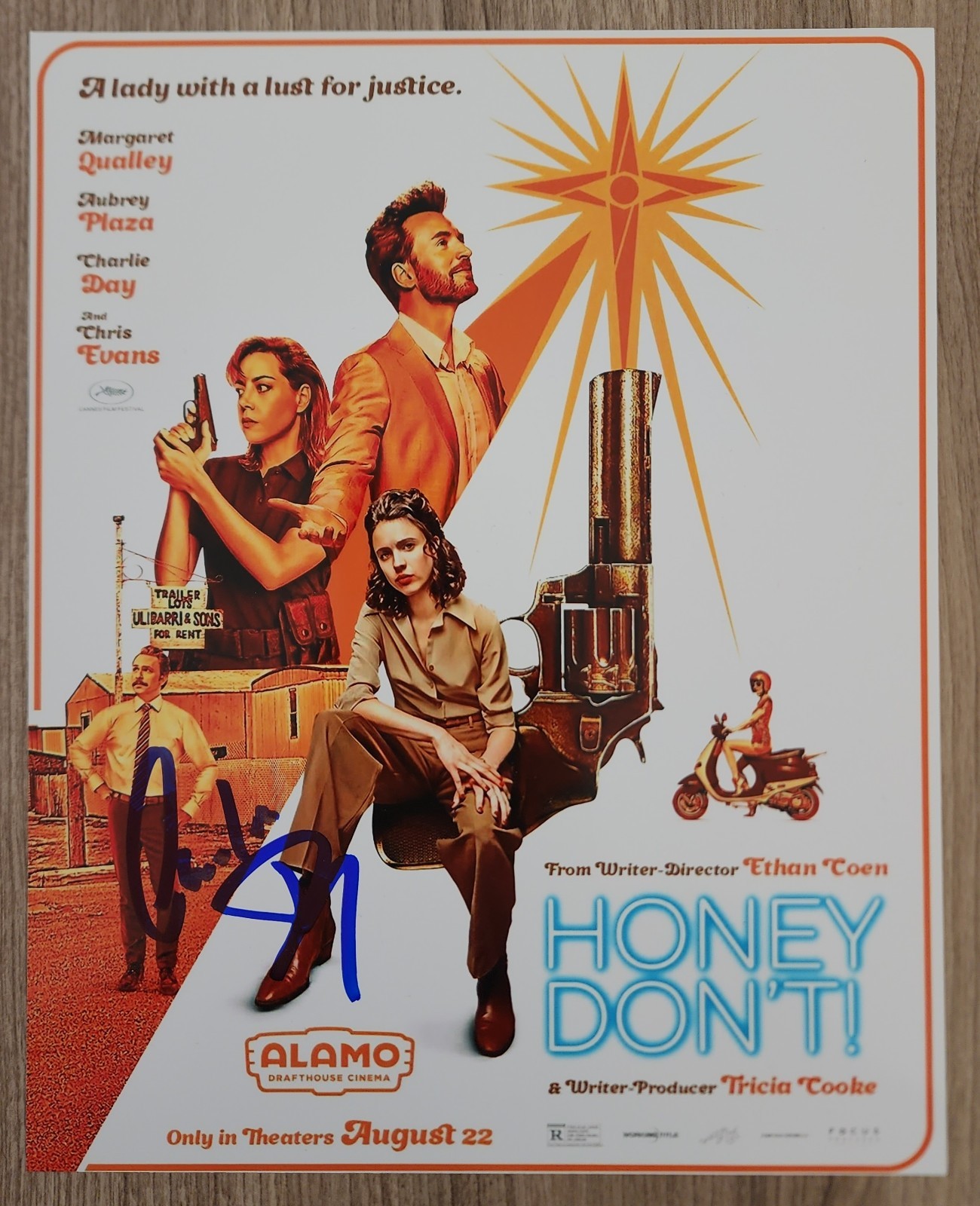 Charlie Day Signed Honey Don’t 8×10 Photo Actor LEGEND RAD