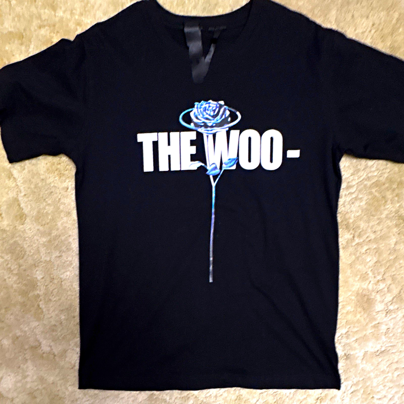 VLONE “THE WOO” Black Graphic Logo T-Shirt L Crew Neck Short Sleeve V Front