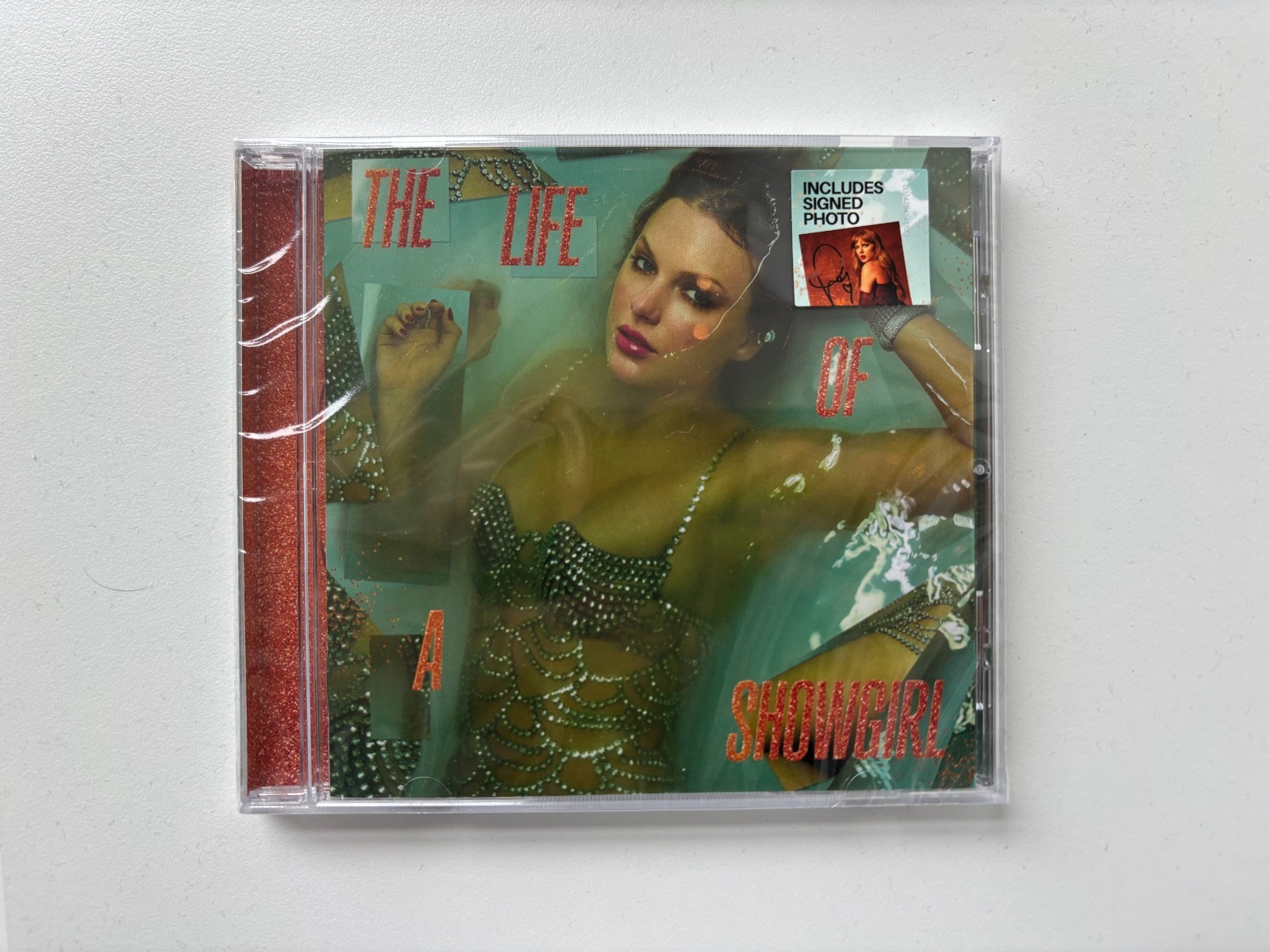 Taylor Swift Life of a Showgirl – Signed CD (NEVER OPENED)