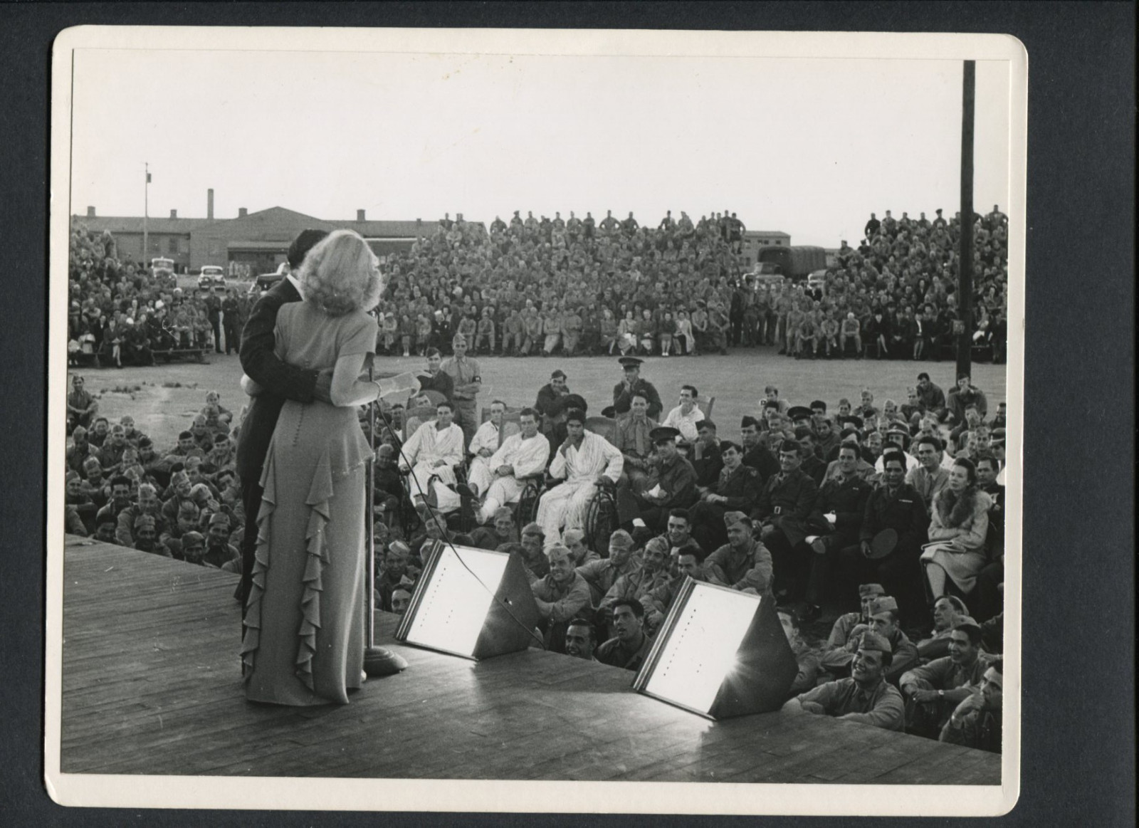 WWII USO SHOW AT CAMP PENDLETON – CANDID BY JOSEPH JASGUR (FROM HIS COLLECTION)