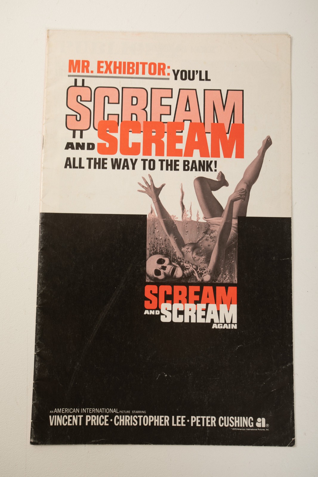 Sceam and Scream Again Movie Press Book (N2R/JSF6) Horror Camp Vincent Price
