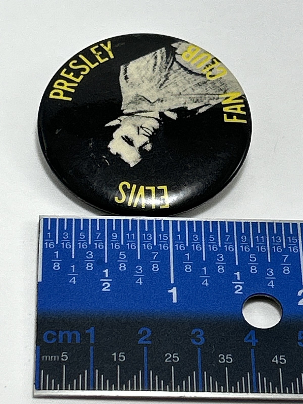 Vintage Elvis Presley Fan Club Pinback Button 1950s Black Yellow Portrait 1.75″