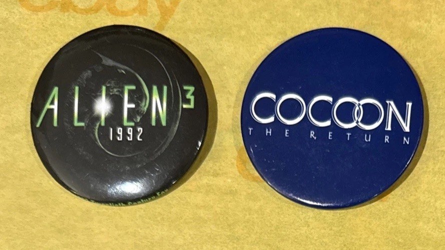 ALIEN 3 (1992) & COCOON: THE RETURN (1988) MOVIE BUTTON PINS 2.5 INCH 20th Fox