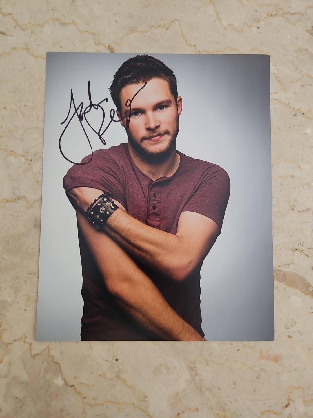Jack Reynor SIGNED – 8×10 Color Photo – Casual – Midsommar Hunk