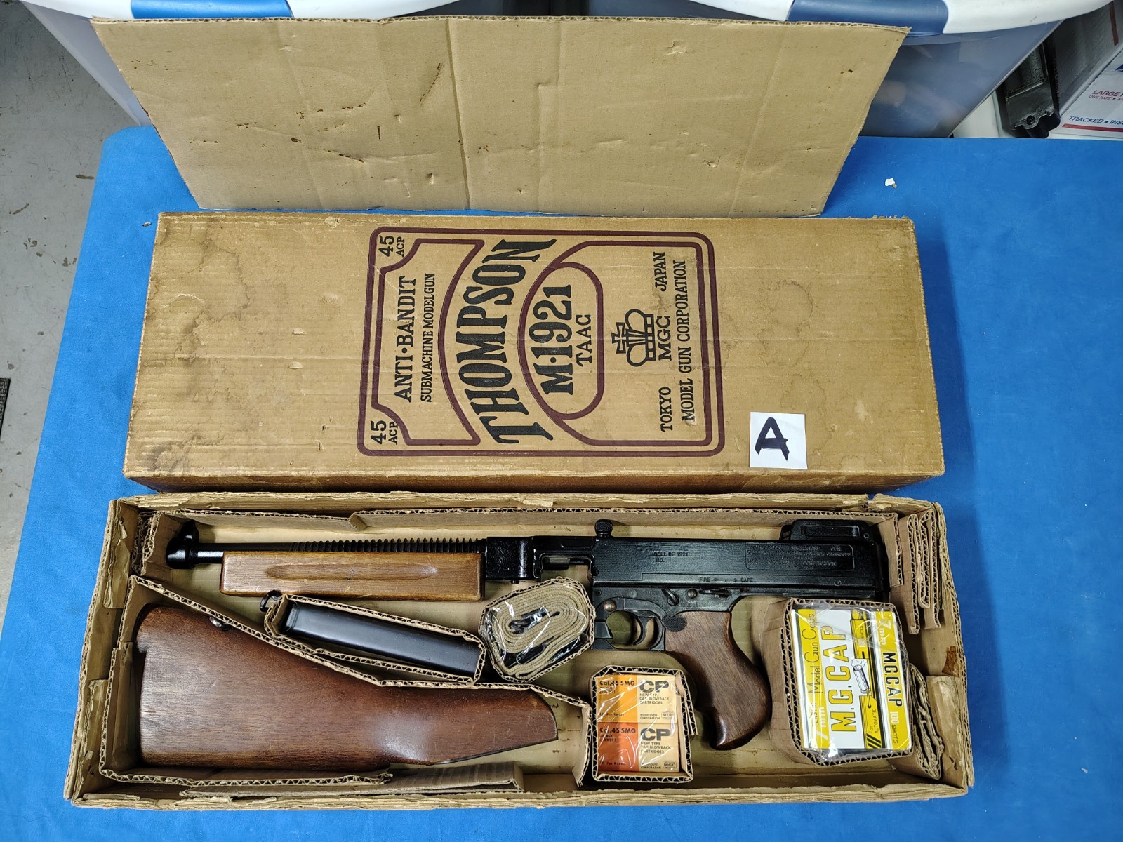 (A) Rare 05-1981 Japan 1921 Thompson MGC Model Gun Corp w 20 Carts 400 7mm Caps