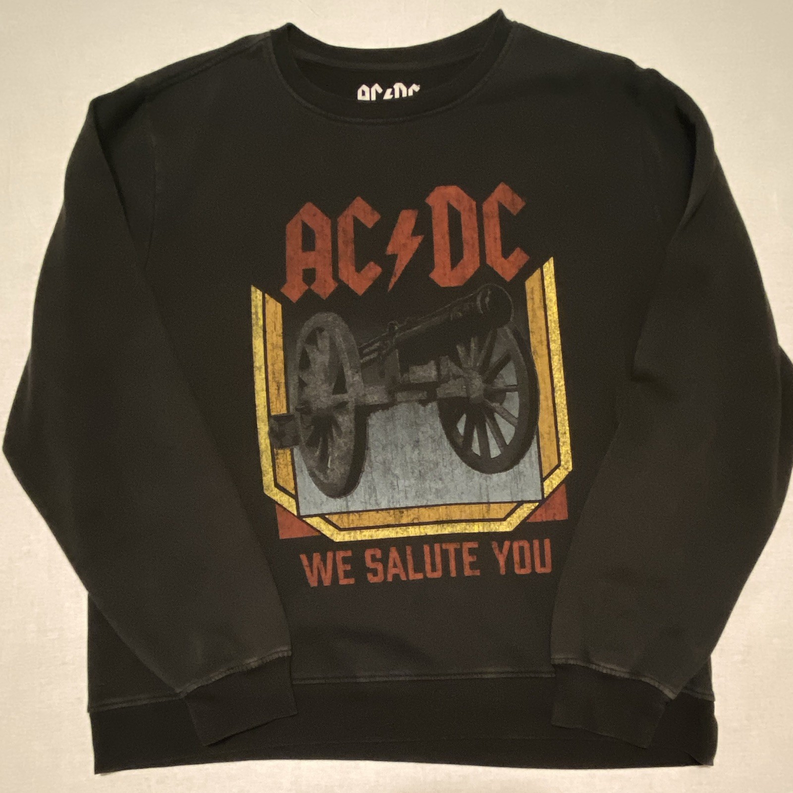 AC/DC We Salute You Cannon Black Crewneck Sweatshirt Size L 60/40 Blend
