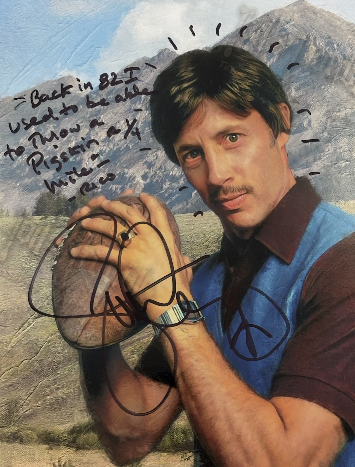 JON GRIES UNCLE RICO NAPOLEON DYNAMITE SIGNED AUTOGRAPHED 8X10 “THROW A PIGSKIN”