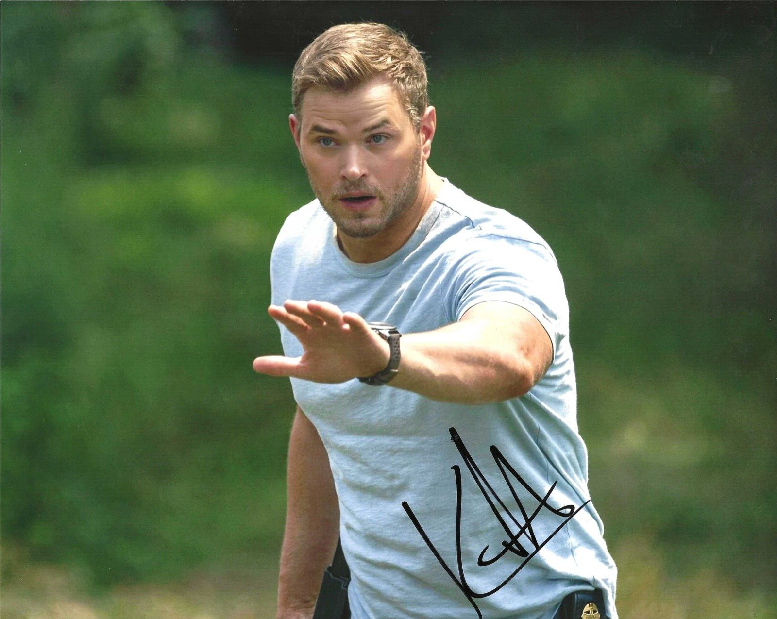 KELLAN LUTZ SIGNED 8×10 PHOTO THE TWILIGHT SAGA EMMETT CULLEN AUTOGRAPHED PROOF!