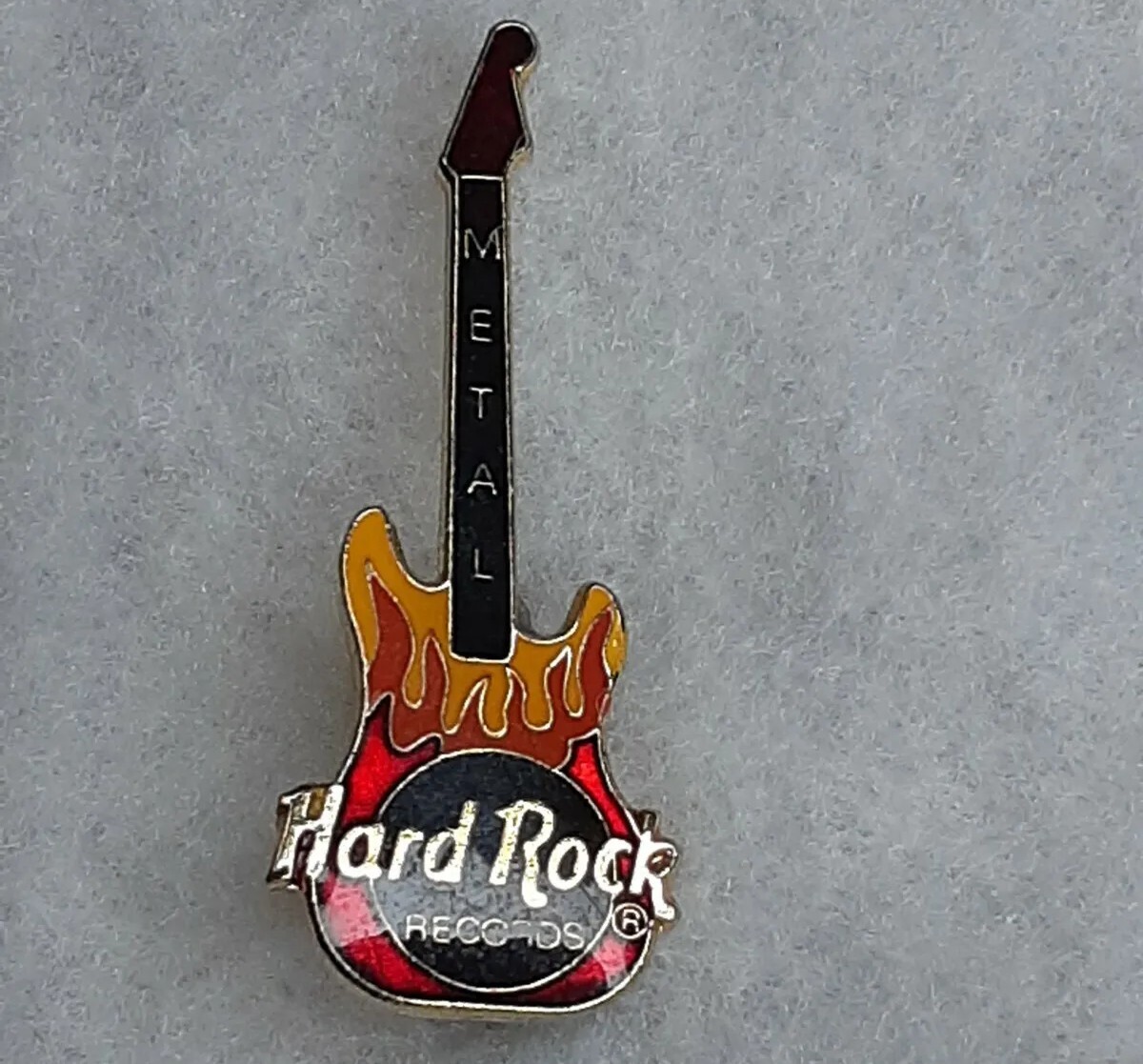 Vintage Hard Rock Cafe Pin Metal Flame Gibson Guitar