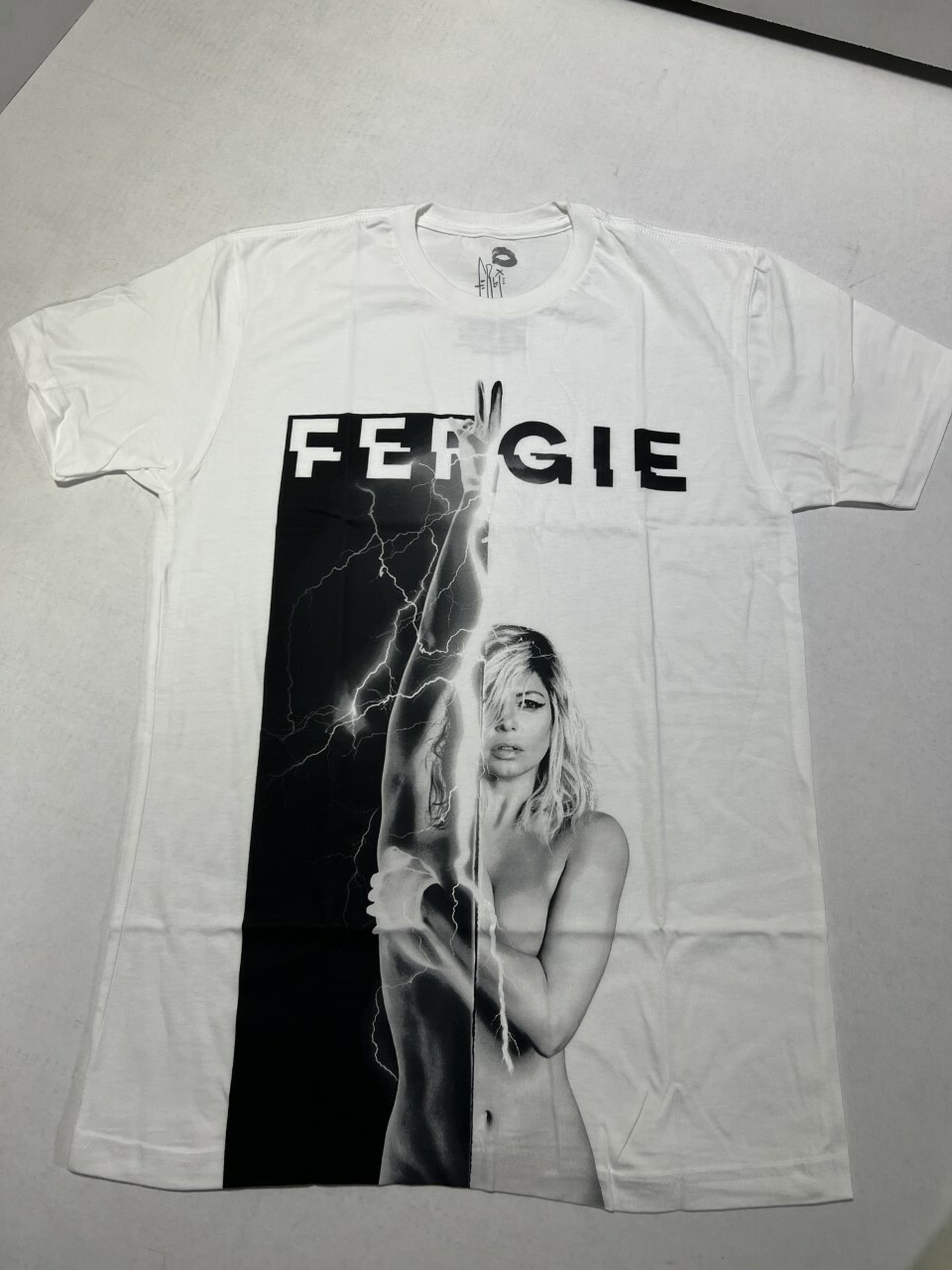FERGIE BLACK EYED PEAS Lightning White Tee ORIGINAL OFFICIAL MERCHANDISE , NEW!!