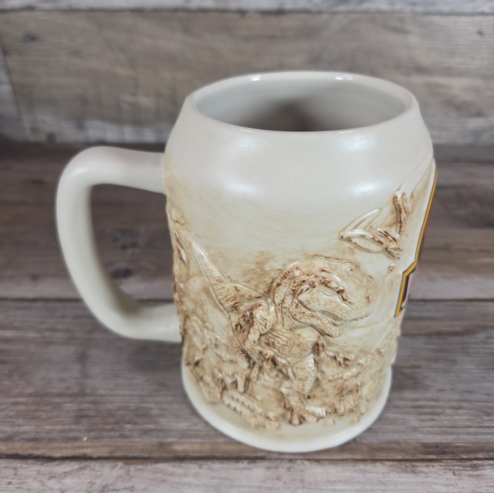 Jurassic Park 3D Relief Ceramic Stein Mug 24oz Universal Studios Amblin Vintage