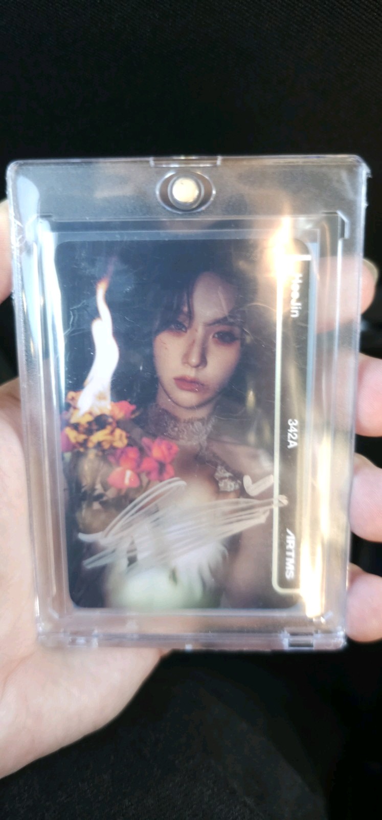 ARTMS Heejin w/ fire and white dress Signed Photocard Objekt OMA Unscanned C342A