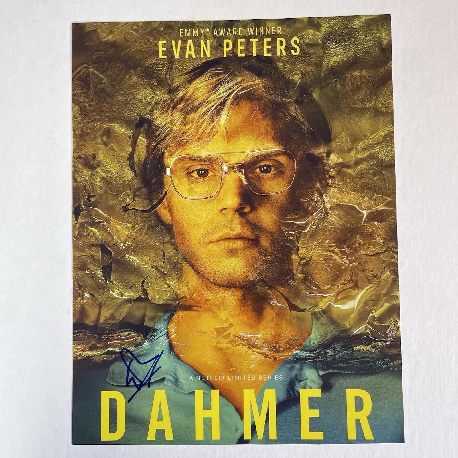 Evan Peters Signed The Jeffrey Dahmer Story 8×10 Photo AHS Autograph ACOA HORROR