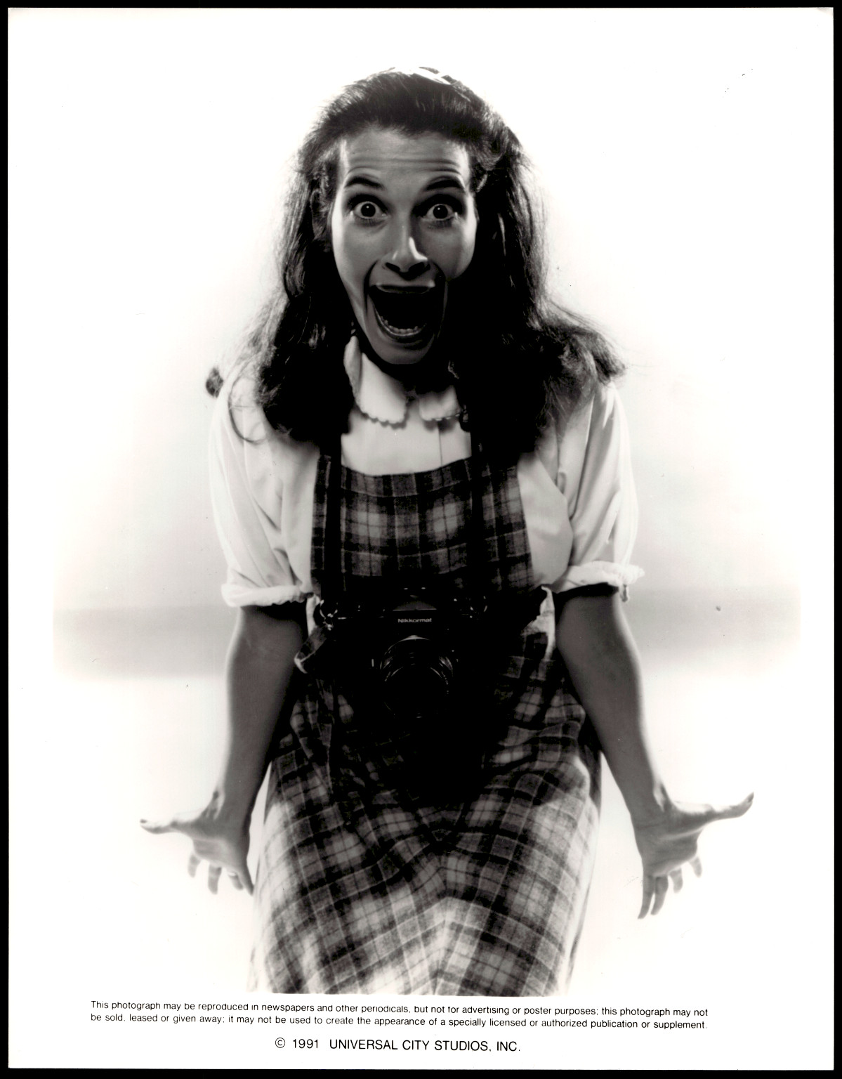 1991 Universal City Studios Press Photo Woman Screaming Camera Movie Memorabilia