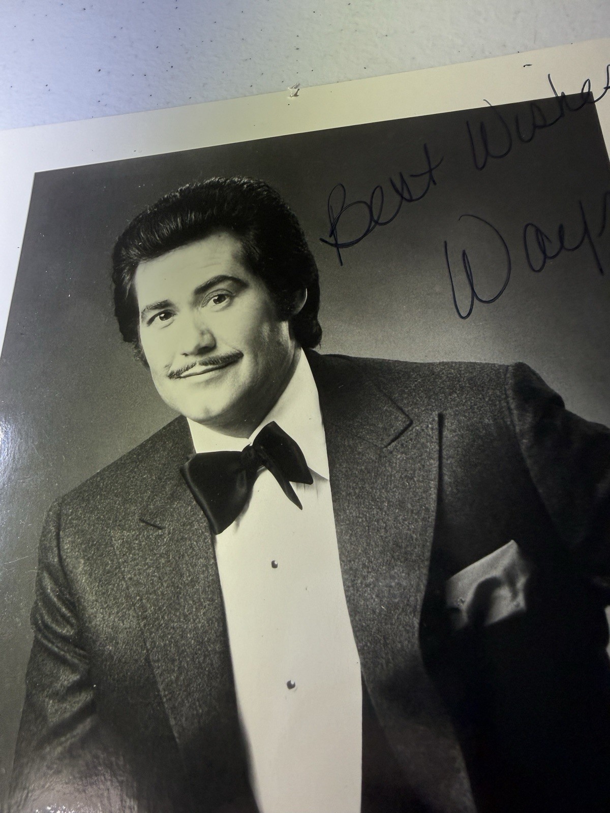 Wayne Newton Autographed 8 X 10 Portrait Signed Photo Glossy Kodak Paper Vegas